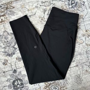 *SOLD* Lululemon base pace tight